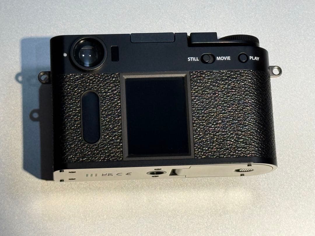 新品同様　FUJIFILM X half （X-HF1）ブラック多言語 正規品