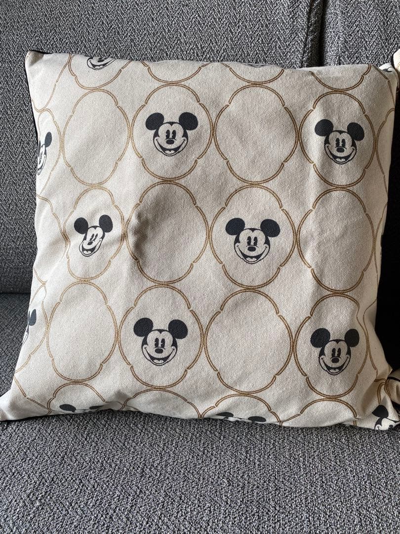 ミッキーマウス クッションカバー 2個セット　限定品