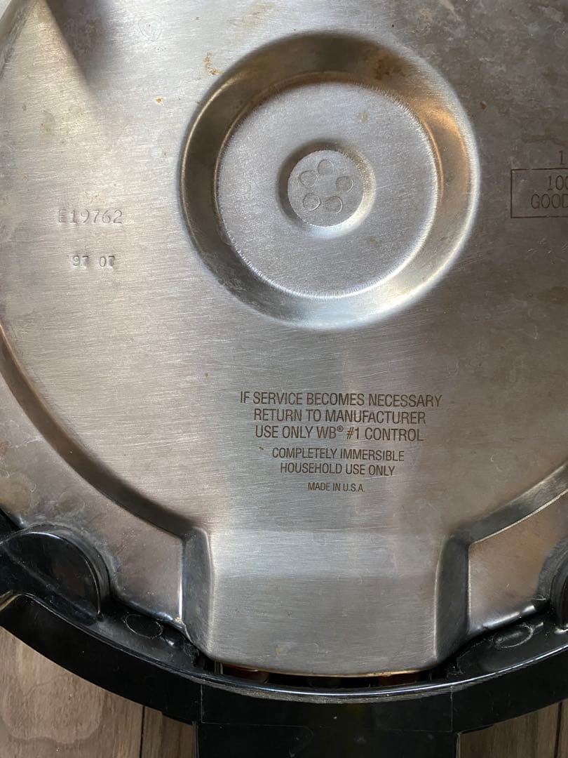 電気フライパン　リキッドコア