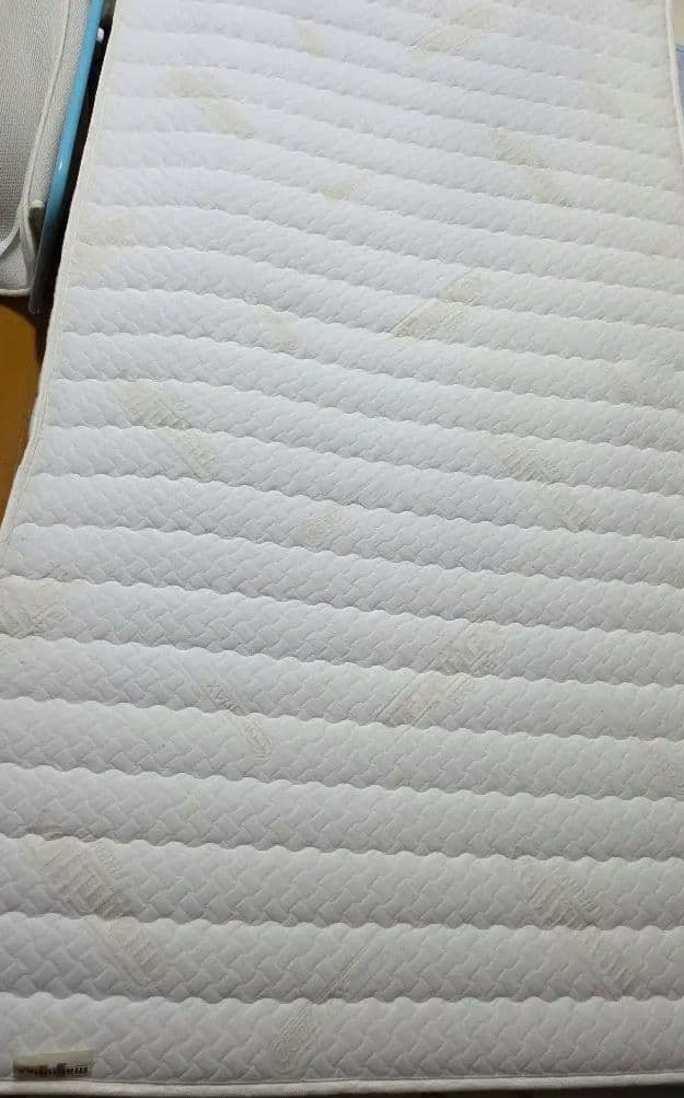 【中古】マニフレックス、イタリア、シングルマットレス EU基準、髙反発