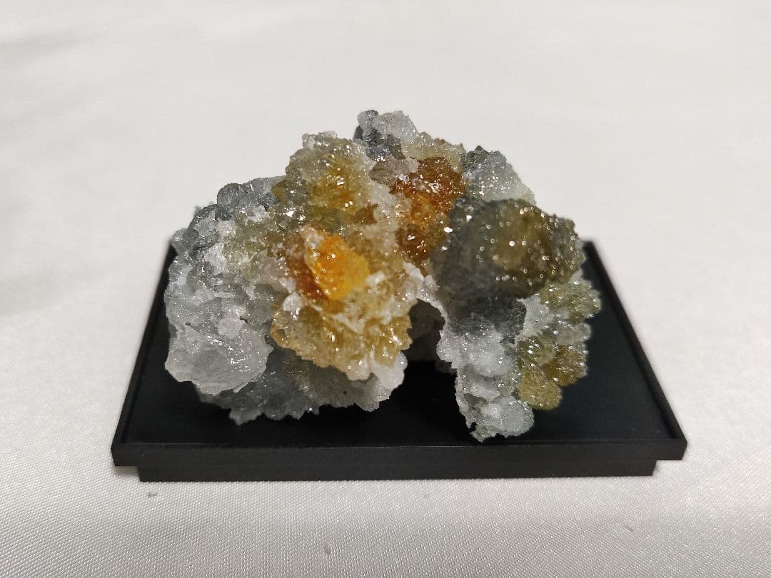 パワーストーン　天然石　原石　蛍光鉱物　ジンカイト　64g　No.158