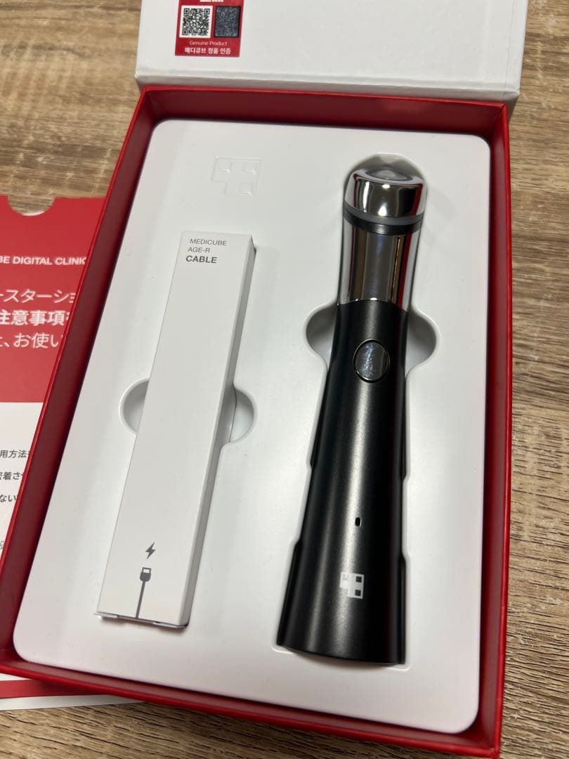 メディキューブ　美顔器　スキンブースターショット　箱付き