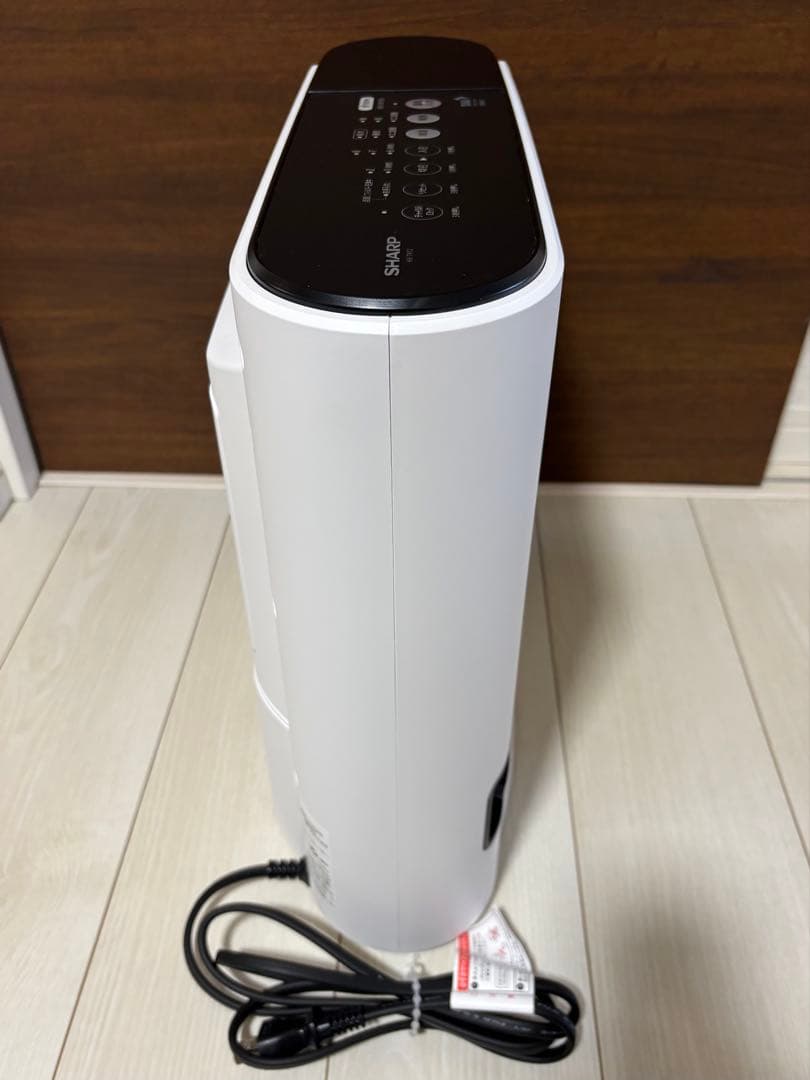 ほぼ新品✨️5年保証【SHARP】プラズマクラスター加湿 セラミックファンヒーター