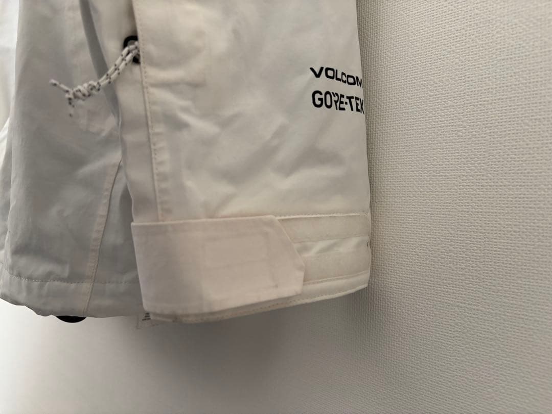 VOLCOM GORE-TEX ホワイトジャケット M