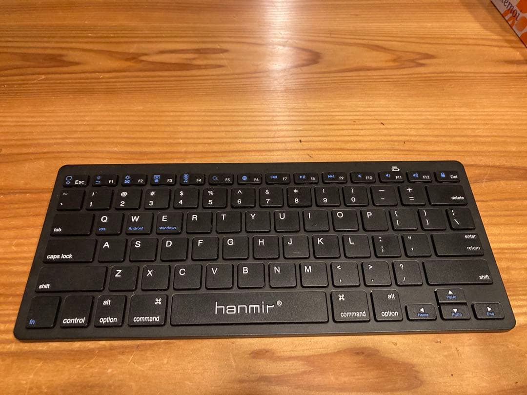 SIMフリー iPad 32GB Wi-Fi+Cellular MPG42J/A