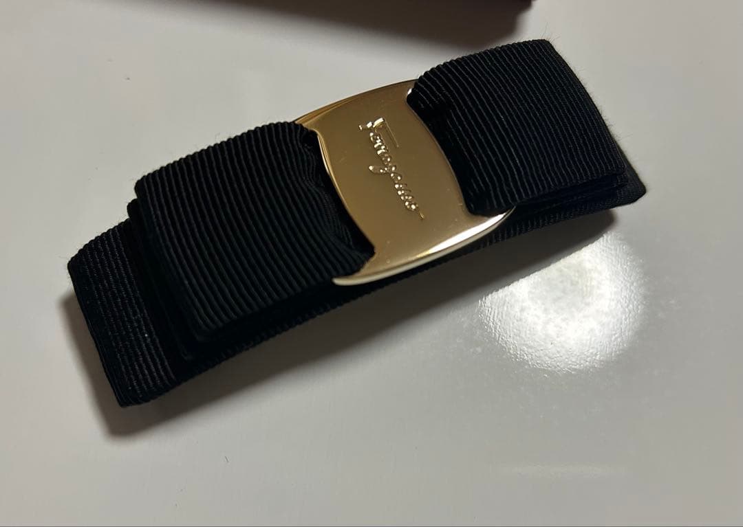 Salvatore Ferragamo フェラガモ　ヴァリナ　バレッタ 黒