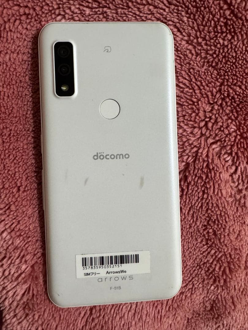 docomo Arrow W5 スマートフォン本体