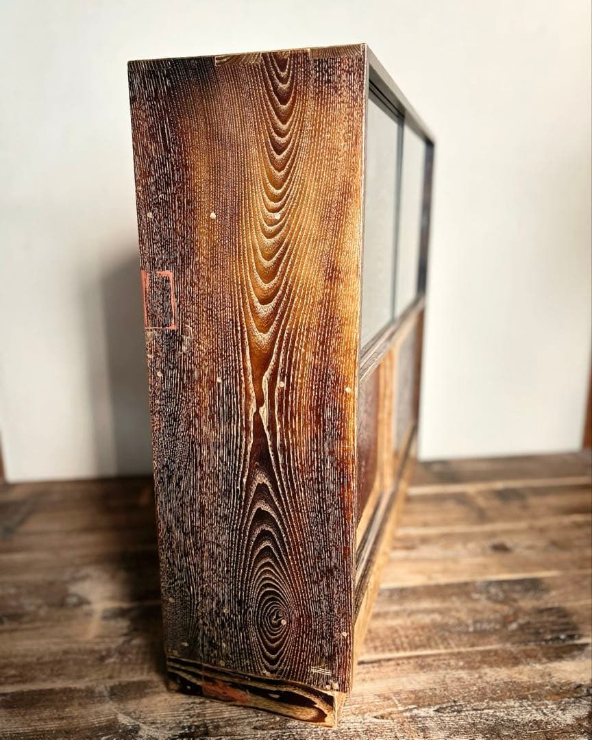 鎌倉彫 飾り棚 古家具 ガラス戸 昭和期 和家具 キャビネット