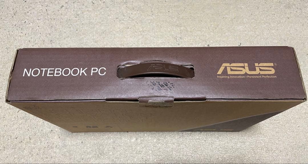 ASUS K550C ノートパソコン Intel Core i3 4GB