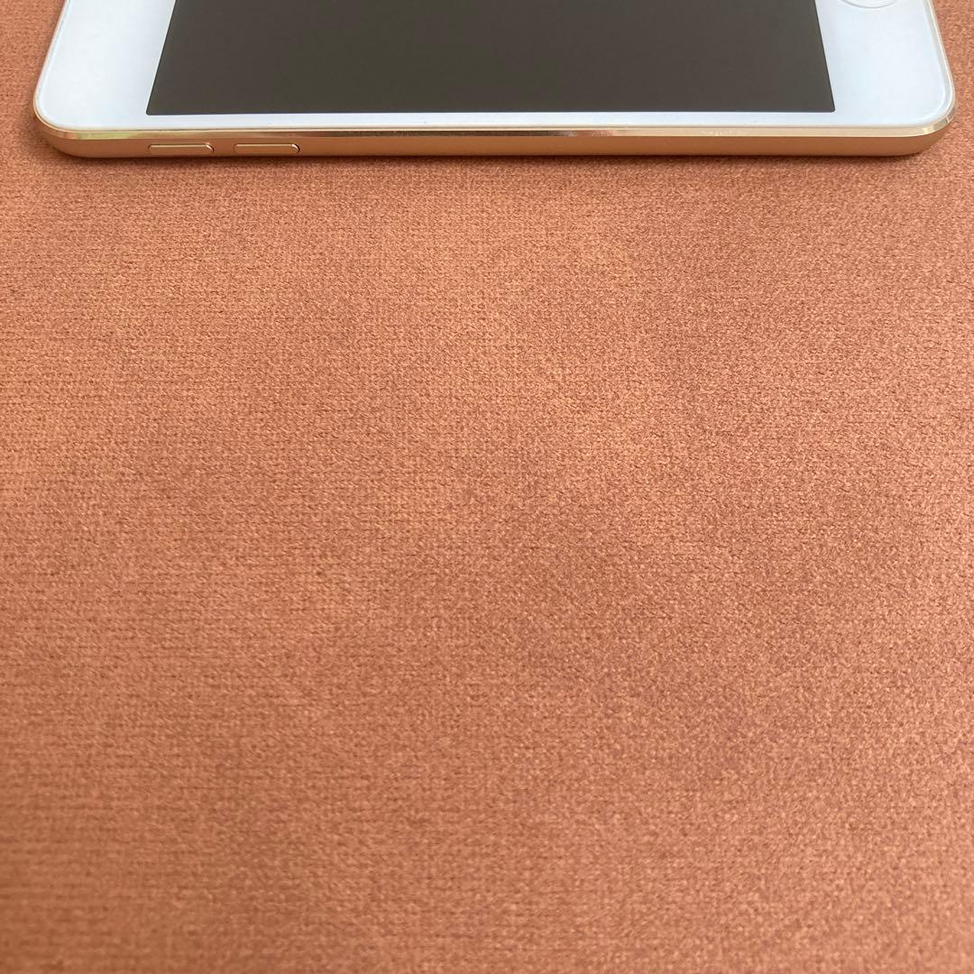 284 美品☆iPod Touch7 第7世代 32GB WIFIモデル☆