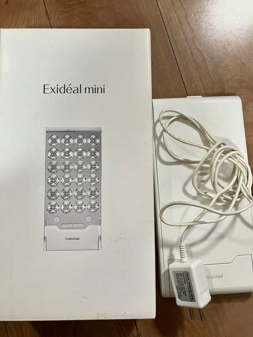 【11月末まで値下げ中】エクスディアル　ミニ　Exideal LED 美顔器