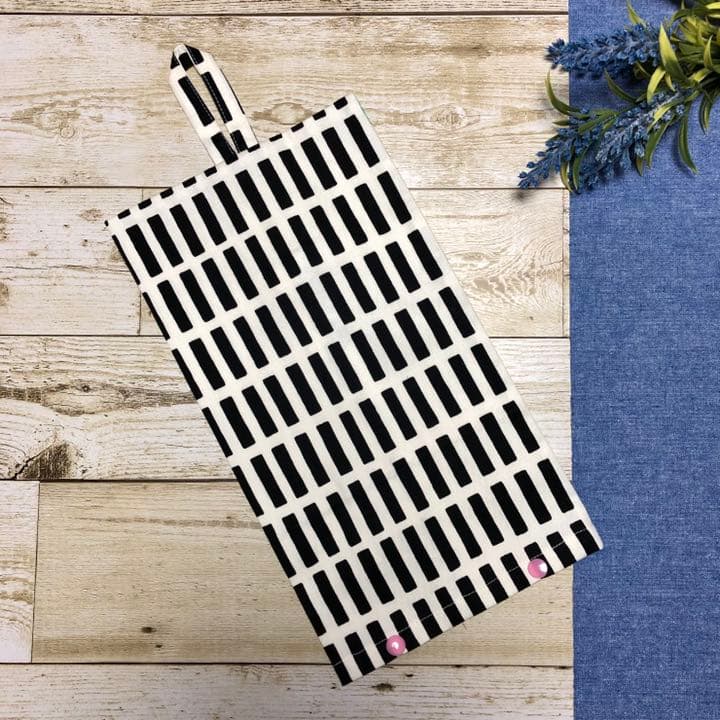 猫ちゃんドット柄ボックスティッシュカバー　模様替え車用子供部屋ミナペルホネン