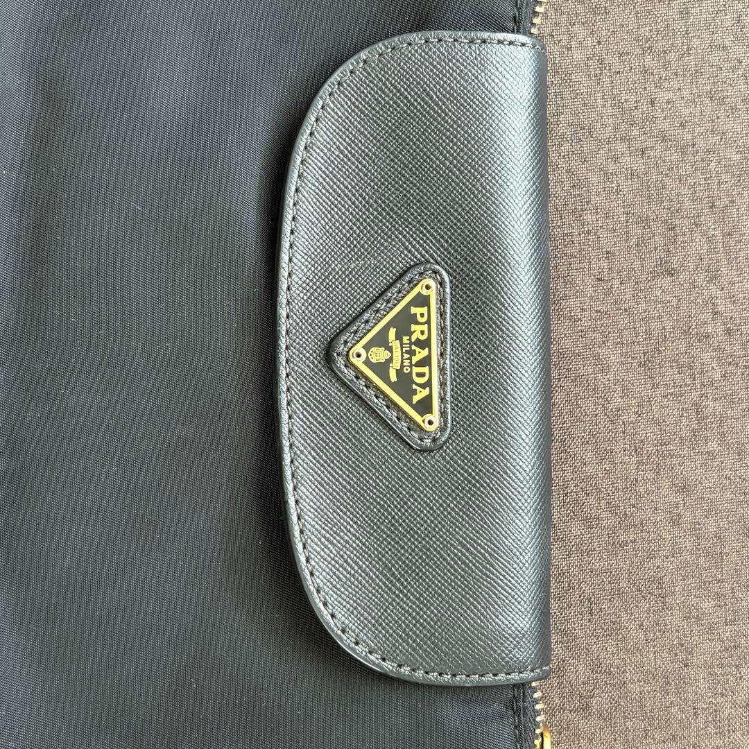 PRADA ブラック ナイロン ショルダーバッグ 牛革 サフィアーノ プラダ