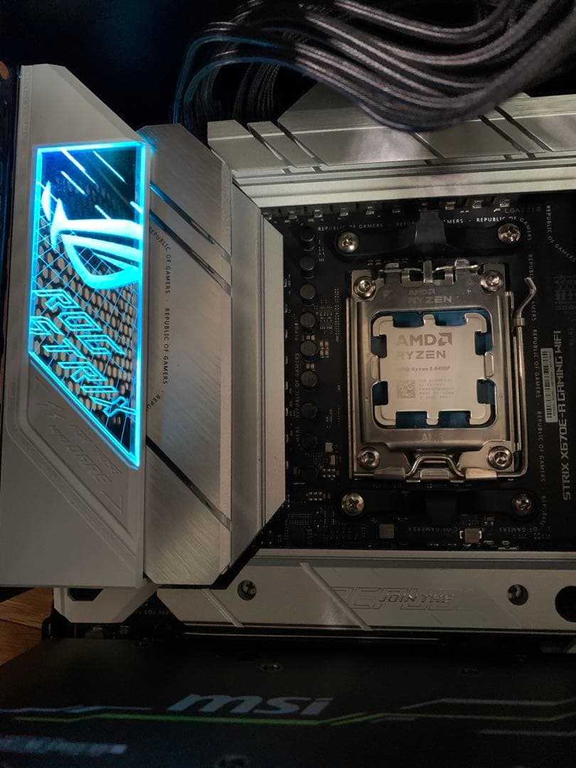 ASUS ROG STRIX X670E-A + Ryzen5 8400Fセット