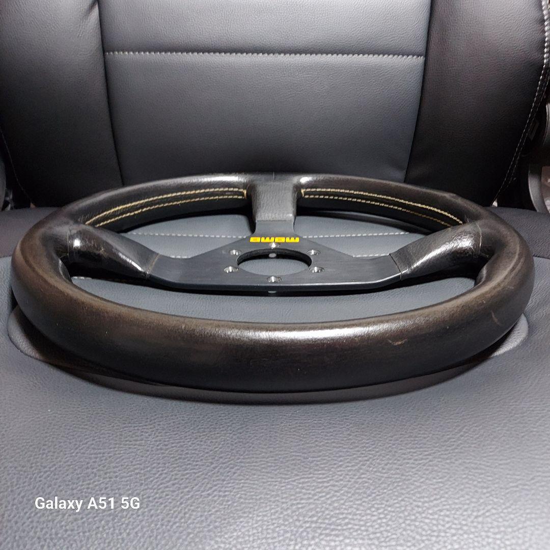 MOMO ステアリング 3スポーク ブラック