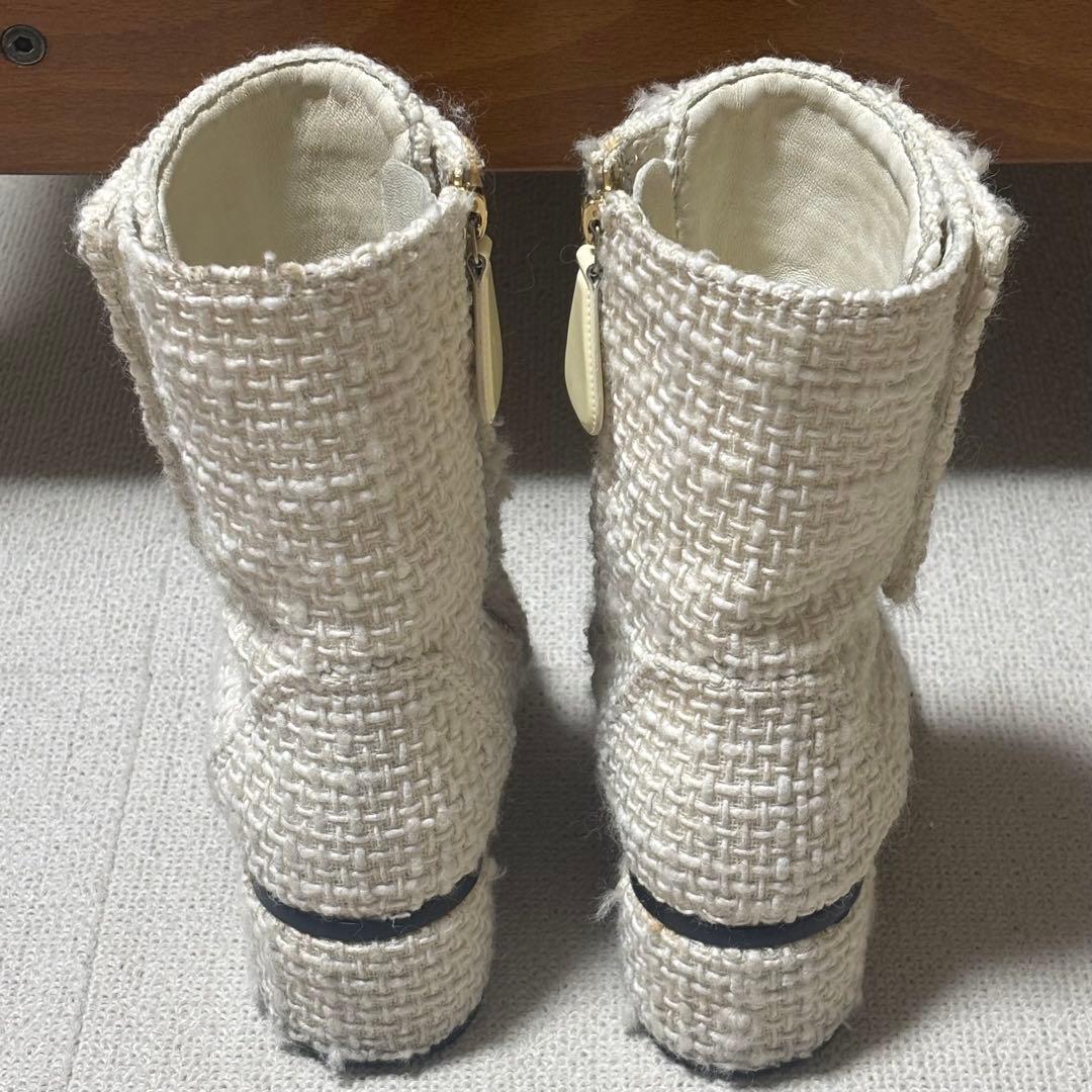 CHANEL ツイードブーツ　アイボリー　35