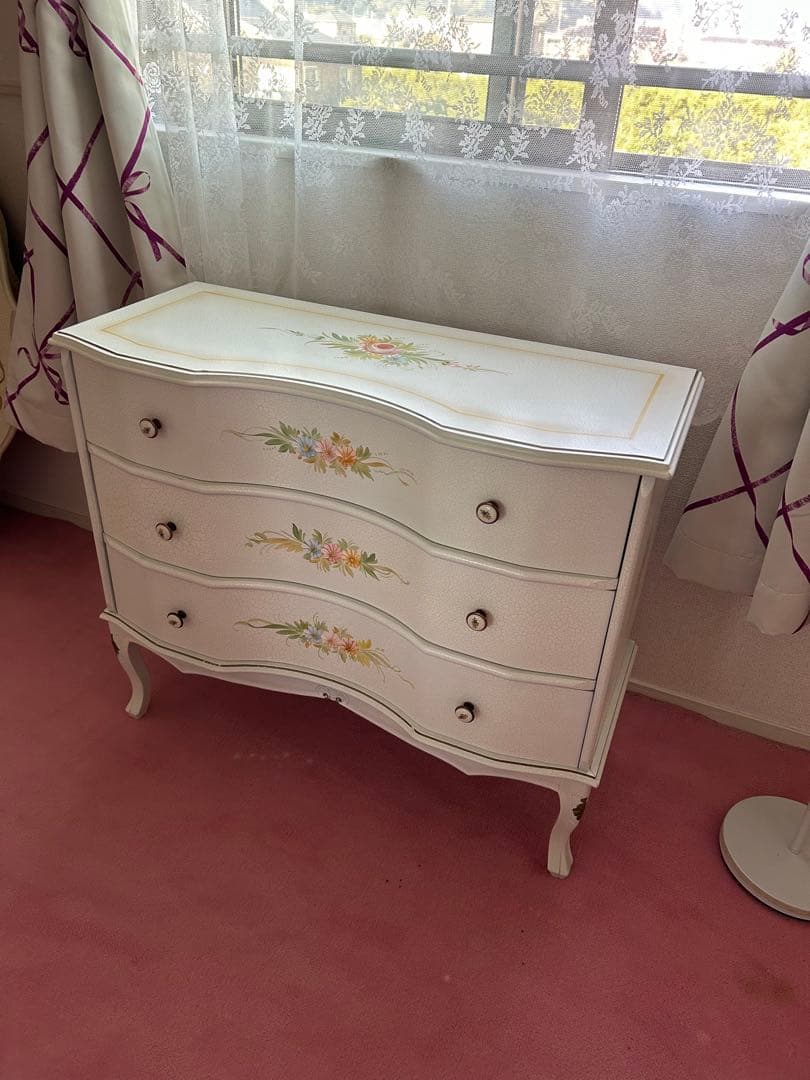 年内限定♡出品中❣️ロココ調　レア　猫足　姫系　ホワイト フラワー　3段チェスト