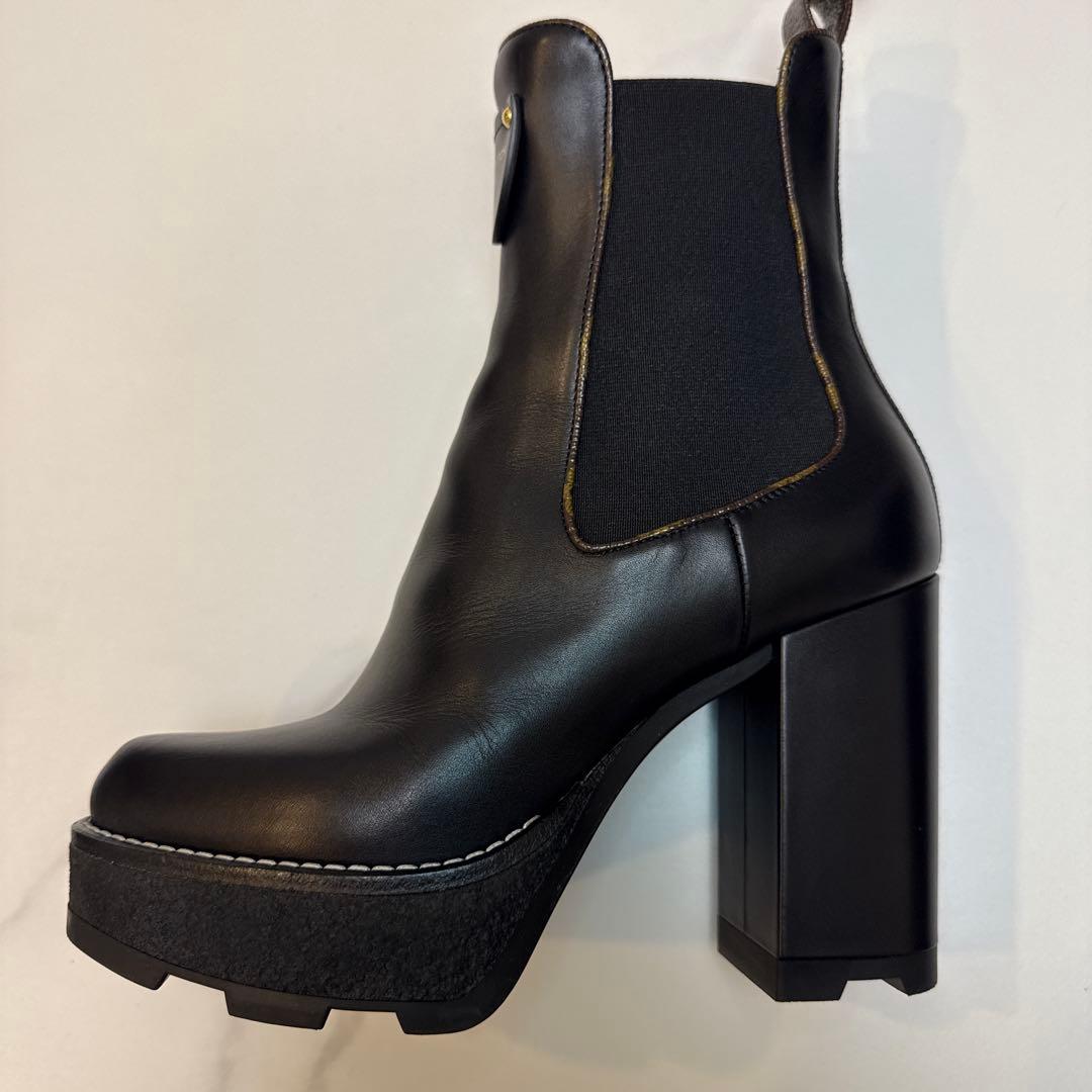 【極美品】Louis Vuitton ボブールアンクルブーツ 37