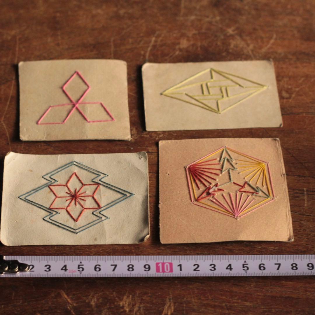 古い 背守り 4種 厚紙に刺繍 古道具 アンティーク