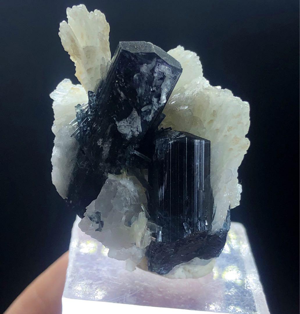 ブルーキャップトルマリンクリスタル アルバイト付き