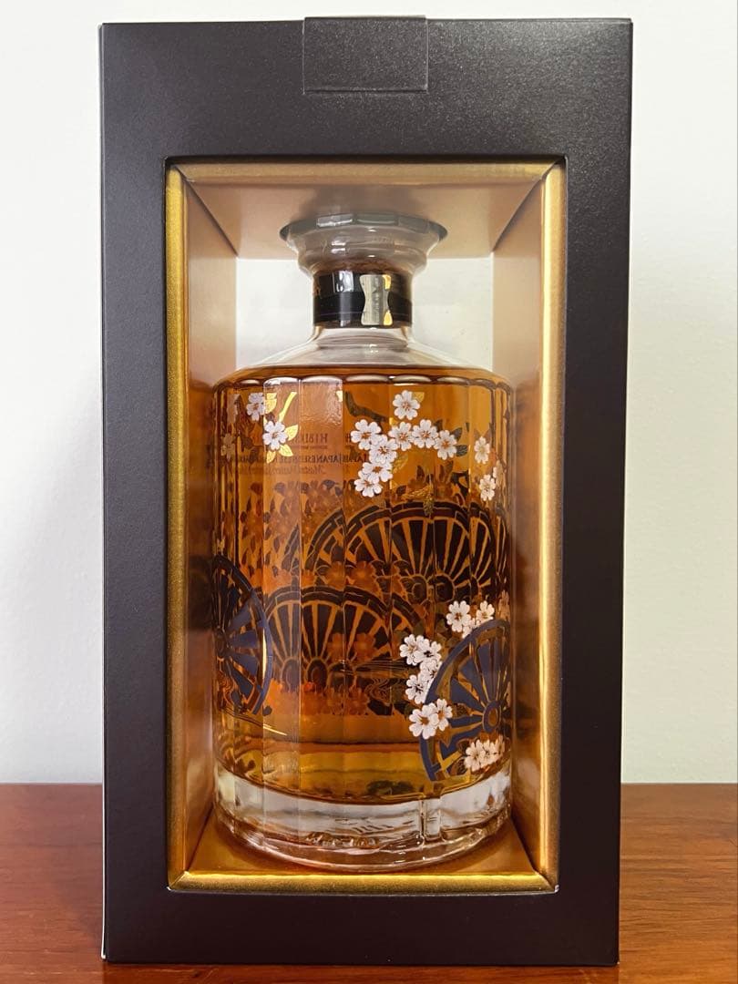 【未開封新品】響 ジャパニーズハーモニー マスターズセレクト 意匠ボトル 桜