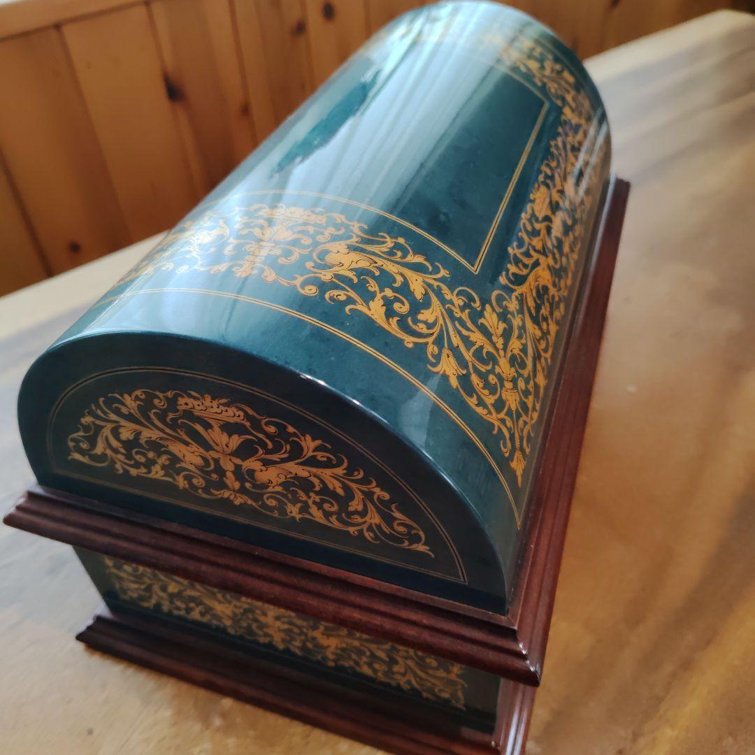 リュージュ青と金の装飾 木製オルゴール