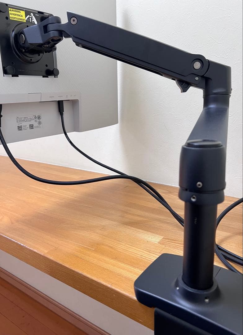 Dell 4Kモニター・ERGOTRON モニターアーム