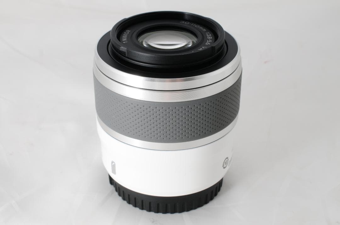 【超望遠レンズ】1 NIKKOR VR 30-110mm F3.8-5.6 白