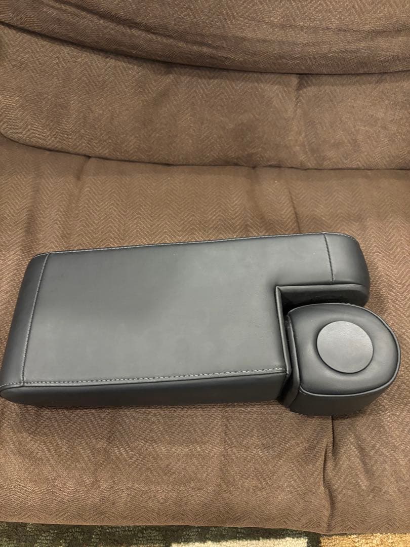 デリカD5 コンソール アームレスト シートアームレスト