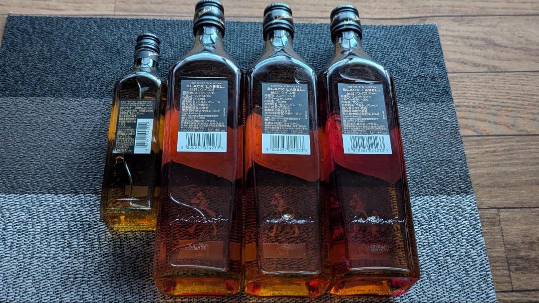 ジョニーウォーカー ブラックラベル 12年 4本セット　新品未開封