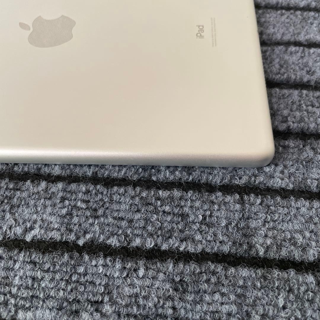 86 iPad 7世代 32GB Wi-Fi シルバー