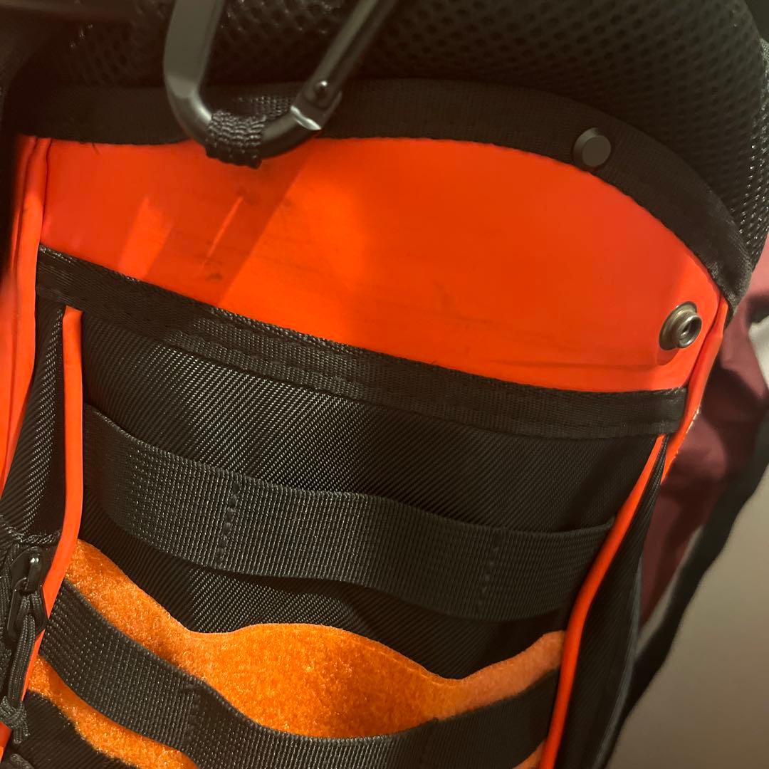 テーラーメイド　キャディバッグ