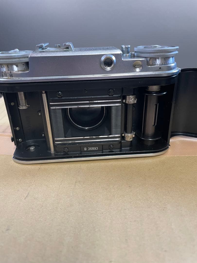 Voigtlander Prominent カメラ