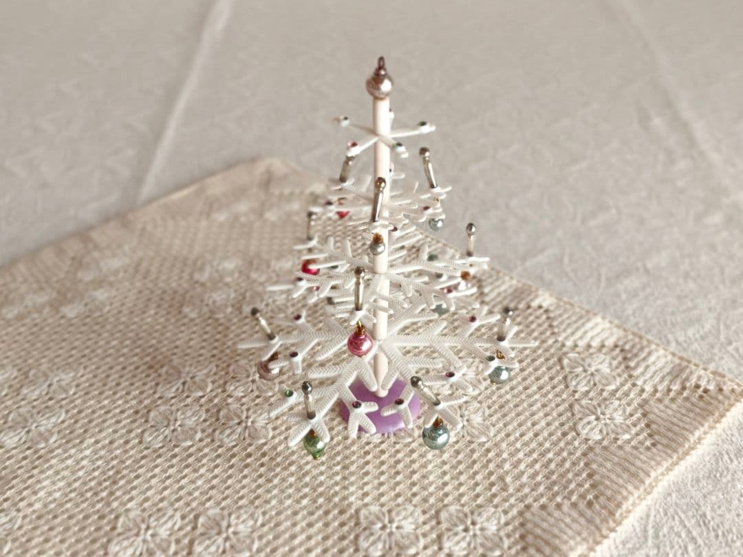 【Jack Louさま】tree ✵ アンティークガラスビーズの ホワイトツリー