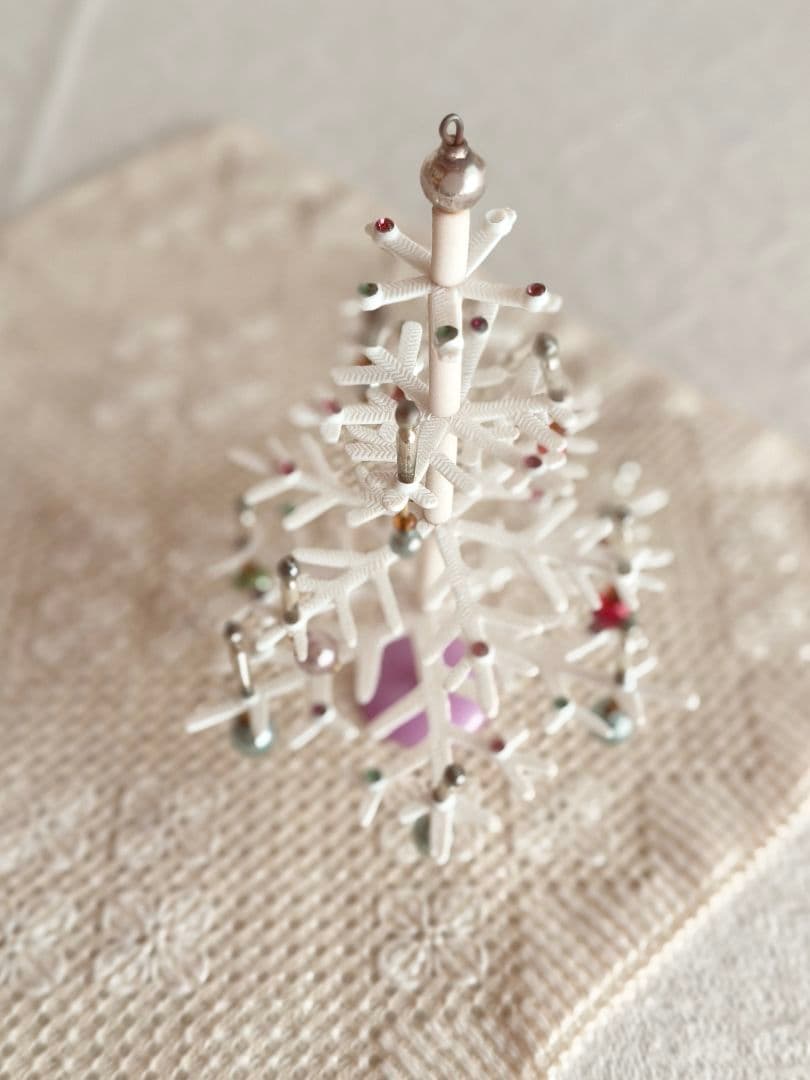 【Jack Louさま】tree ✵ アンティークガラスビーズの ホワイトツリー