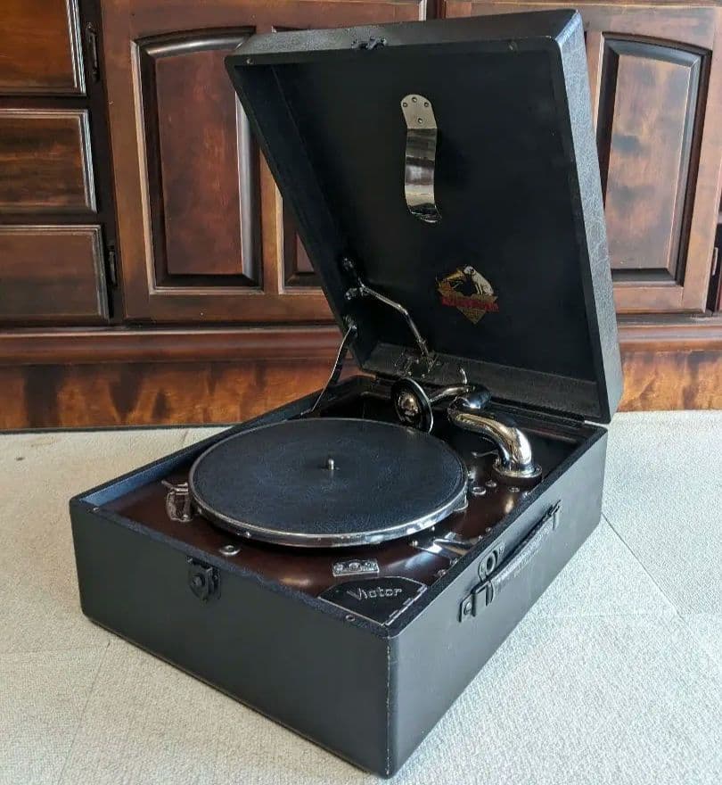 ビクトローラ蓄音機J2-7