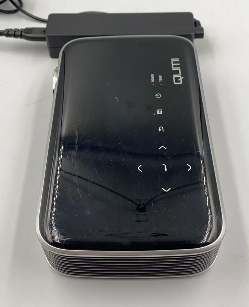 Vivitek QUMI プロジェクター QUMI-Q8-BK ▲ 動作品！中古