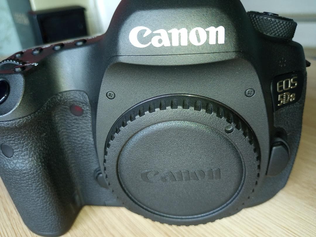 美品Canon EOS 5Ds デジタル一眼レフカメラ 本体