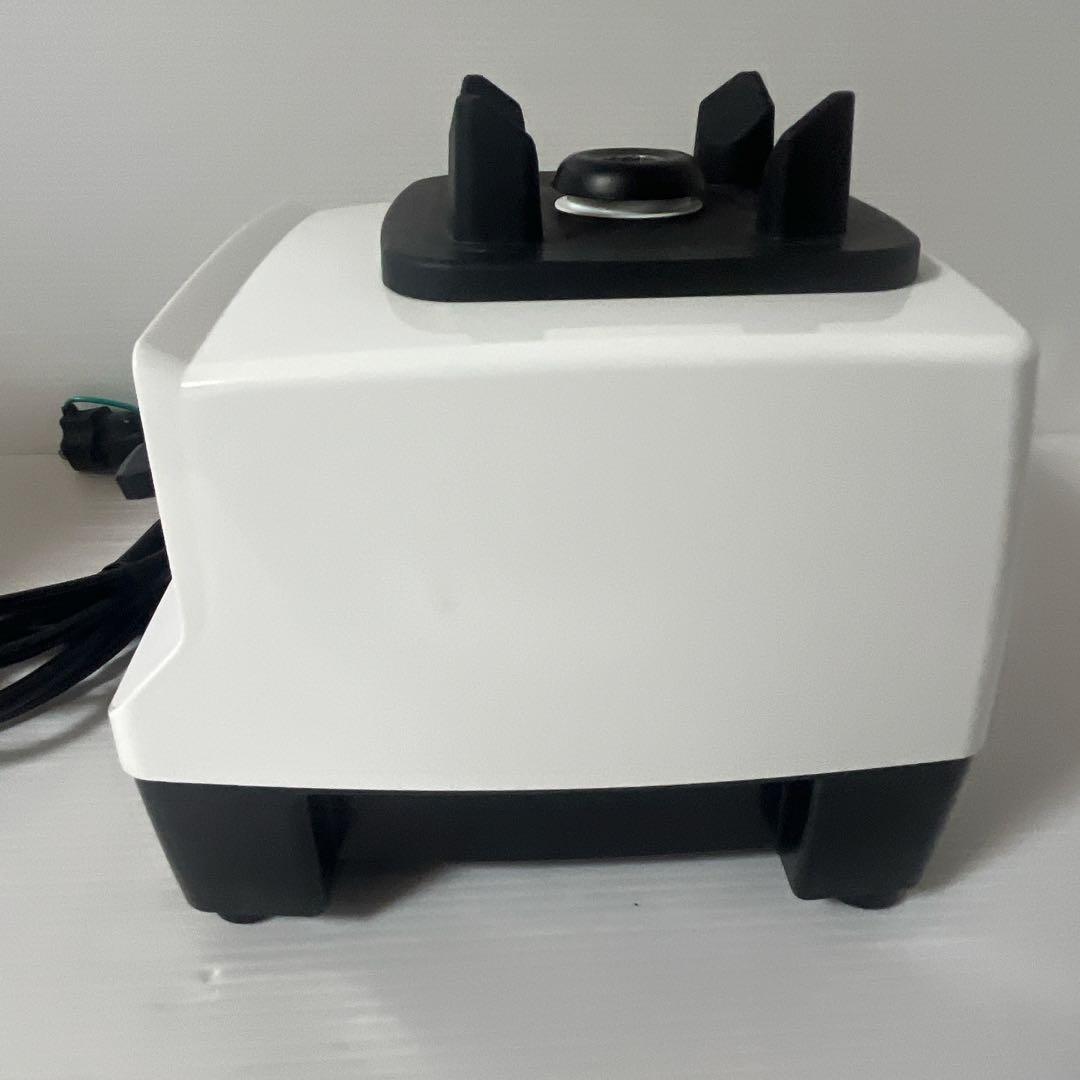 バイタミックス Vitamix VM0111 ホワイト　ミキサー