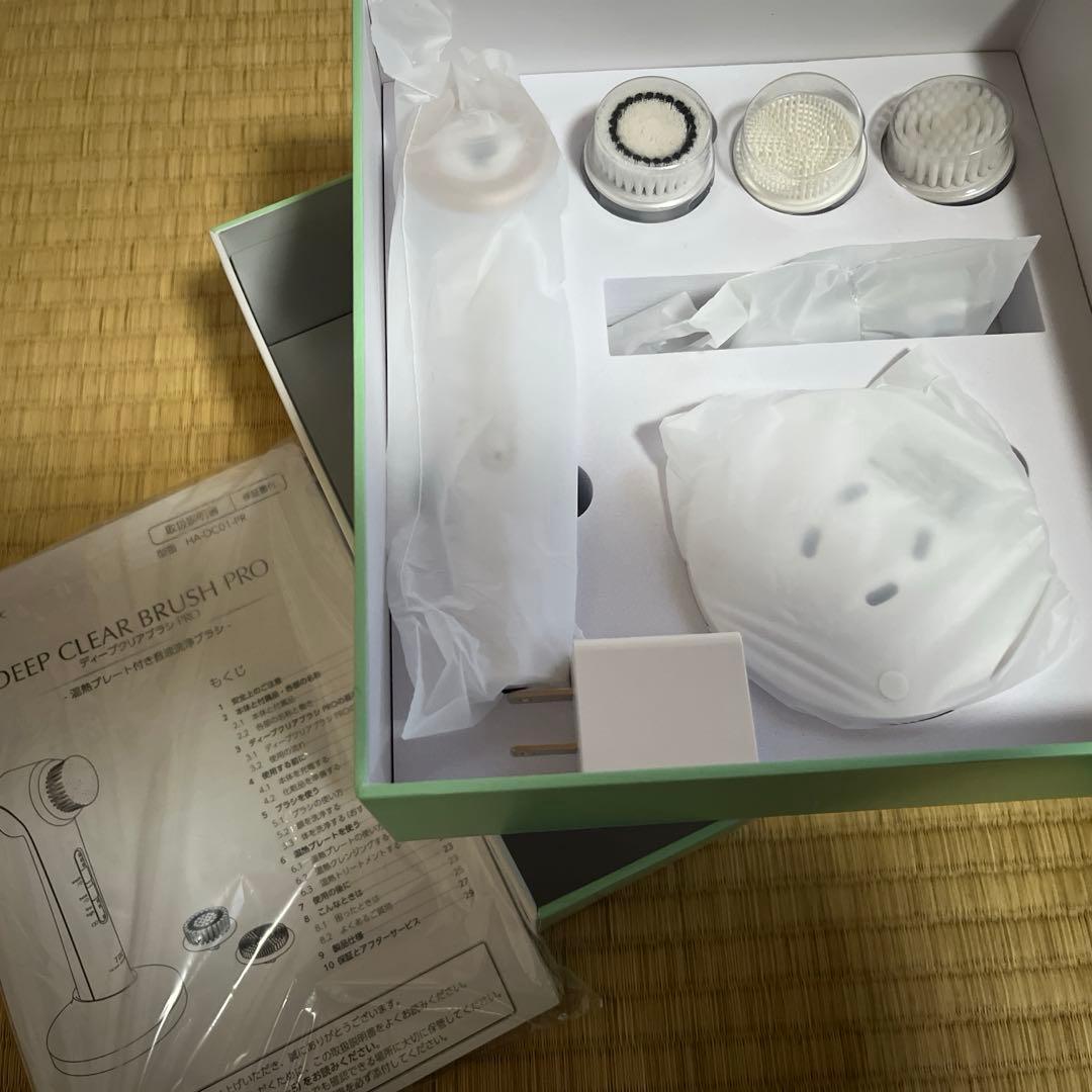 洗顔ブラシ　ディープクリアブラシ