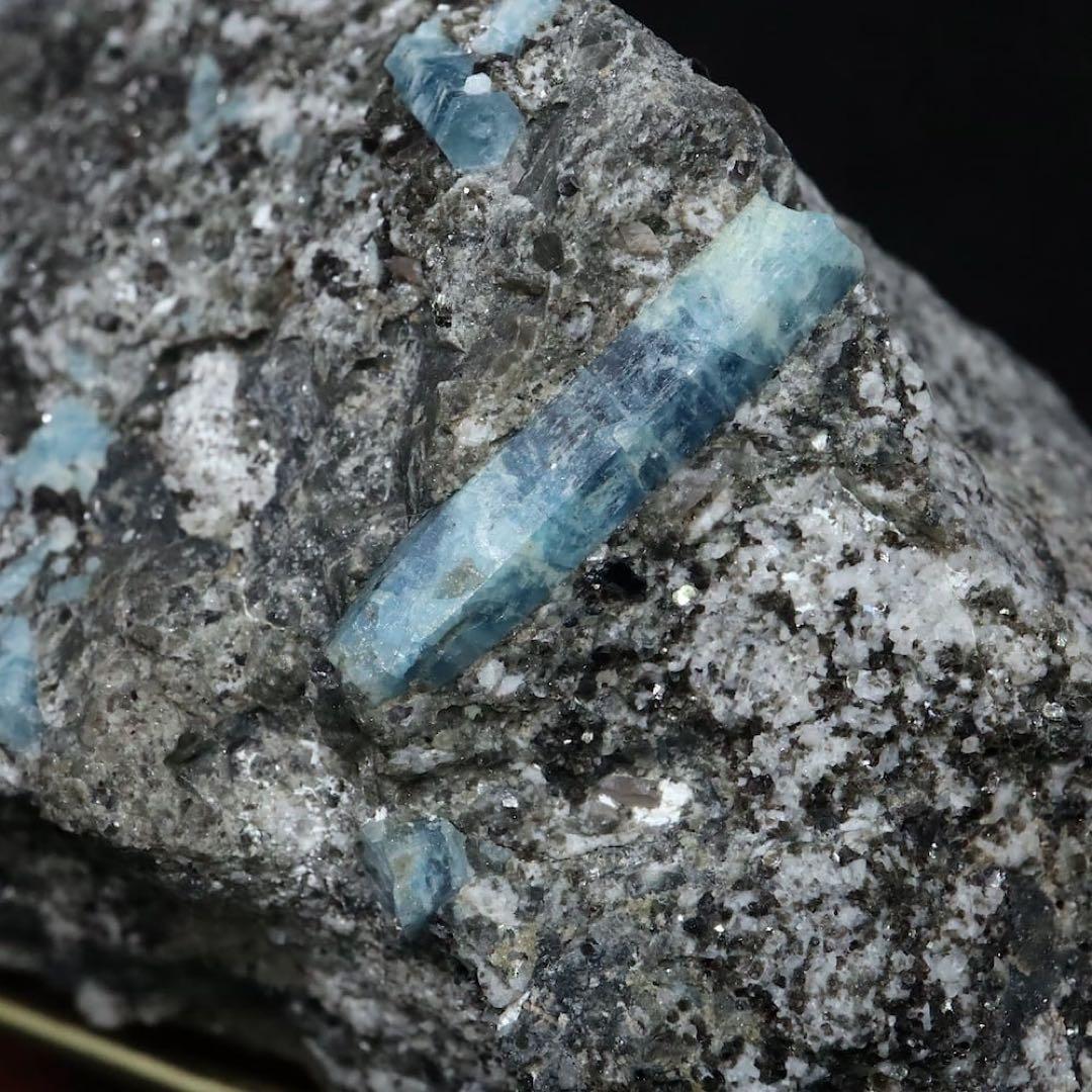 自主採掘！アクアマリン カリフォルニア産 550.5g AQ332 原石　天然石