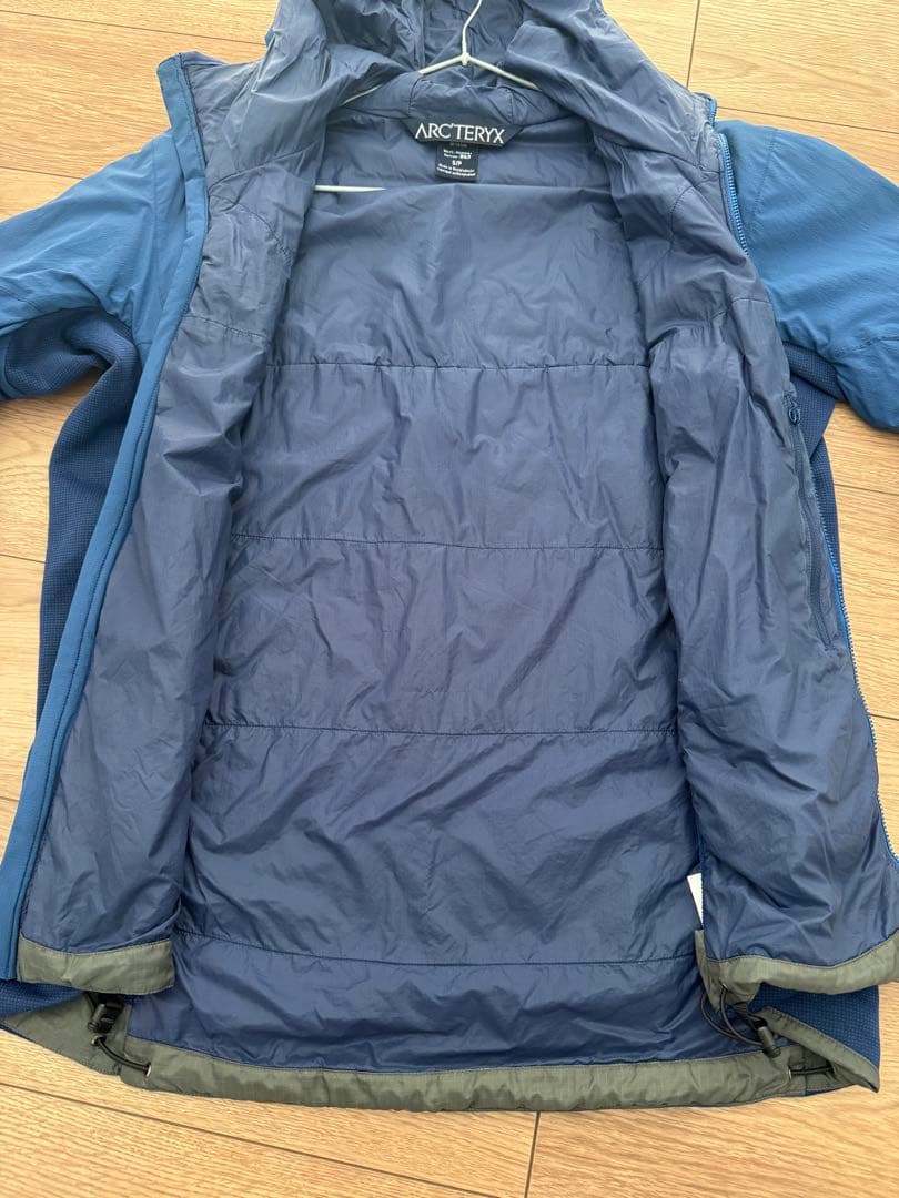 ARC'TERYX アークテリクス AtomLTHoody アトムLTフーディS