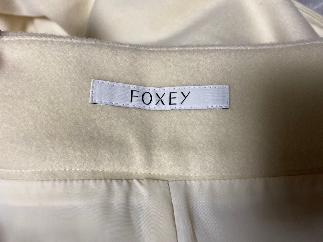 新品♡フォクシー カシミア　ホワイトガウチョパンツ　ハーフパンツ　ワイドパンツ