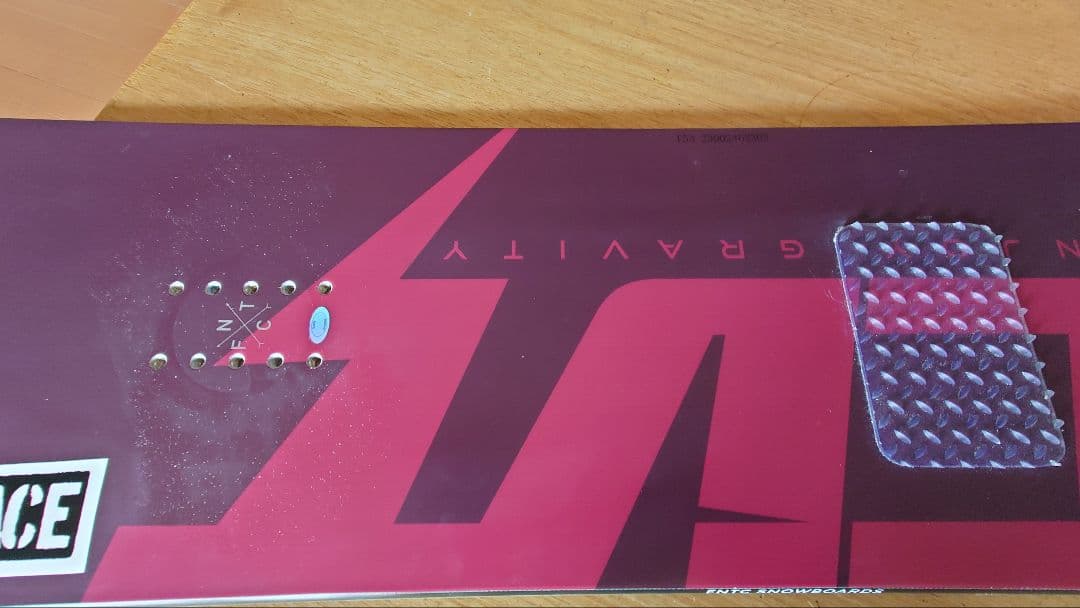 FNTC CVT スノーボード　153cm ソフトカバー付き