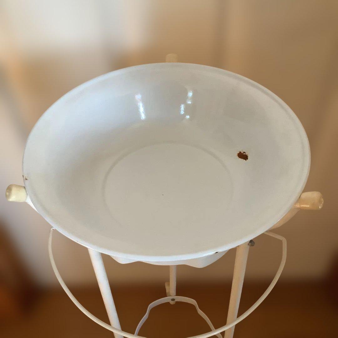 昭和レトロ　洗面器スタンド　ホーロー洗面器付き