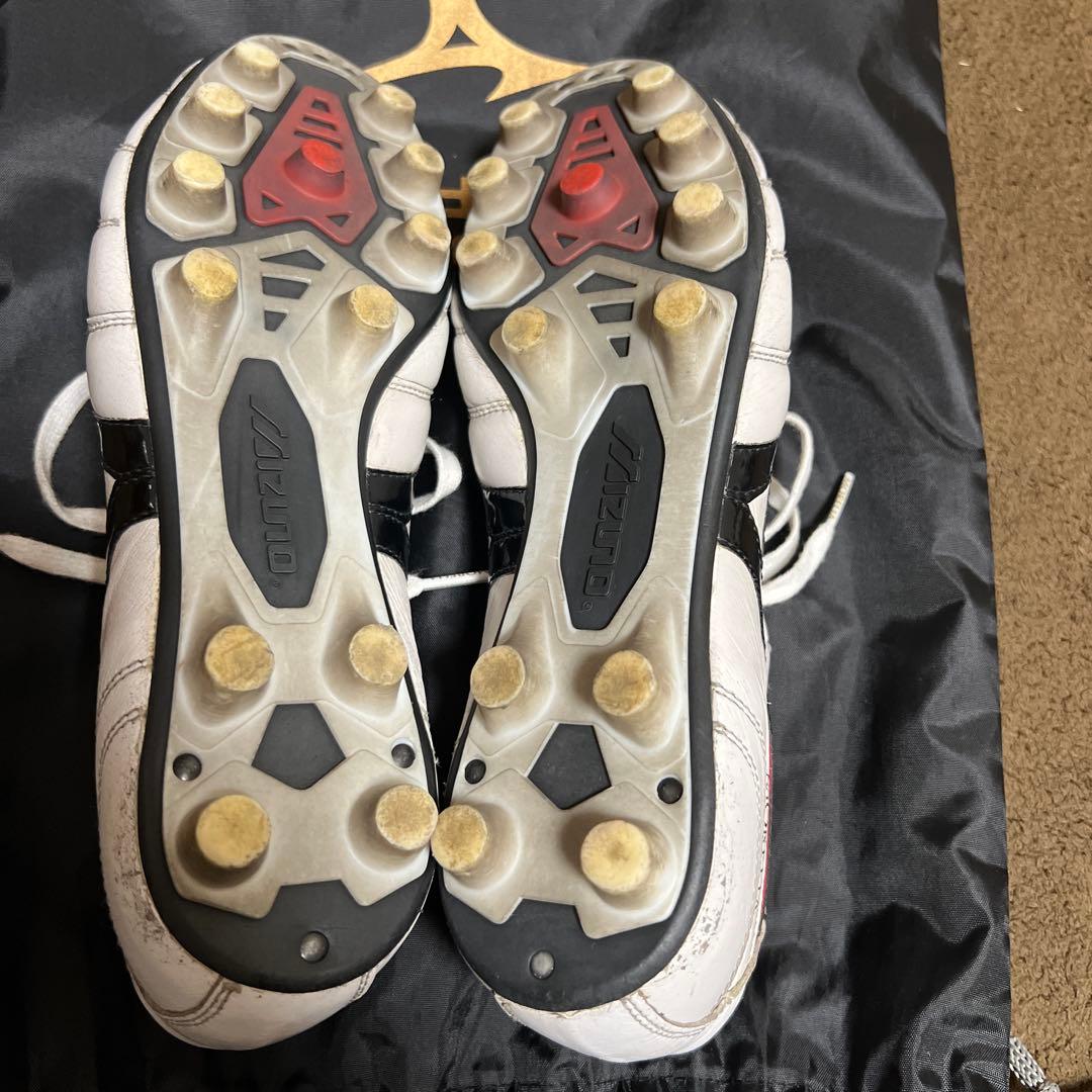 ミズノ　モレリア2 27㎝