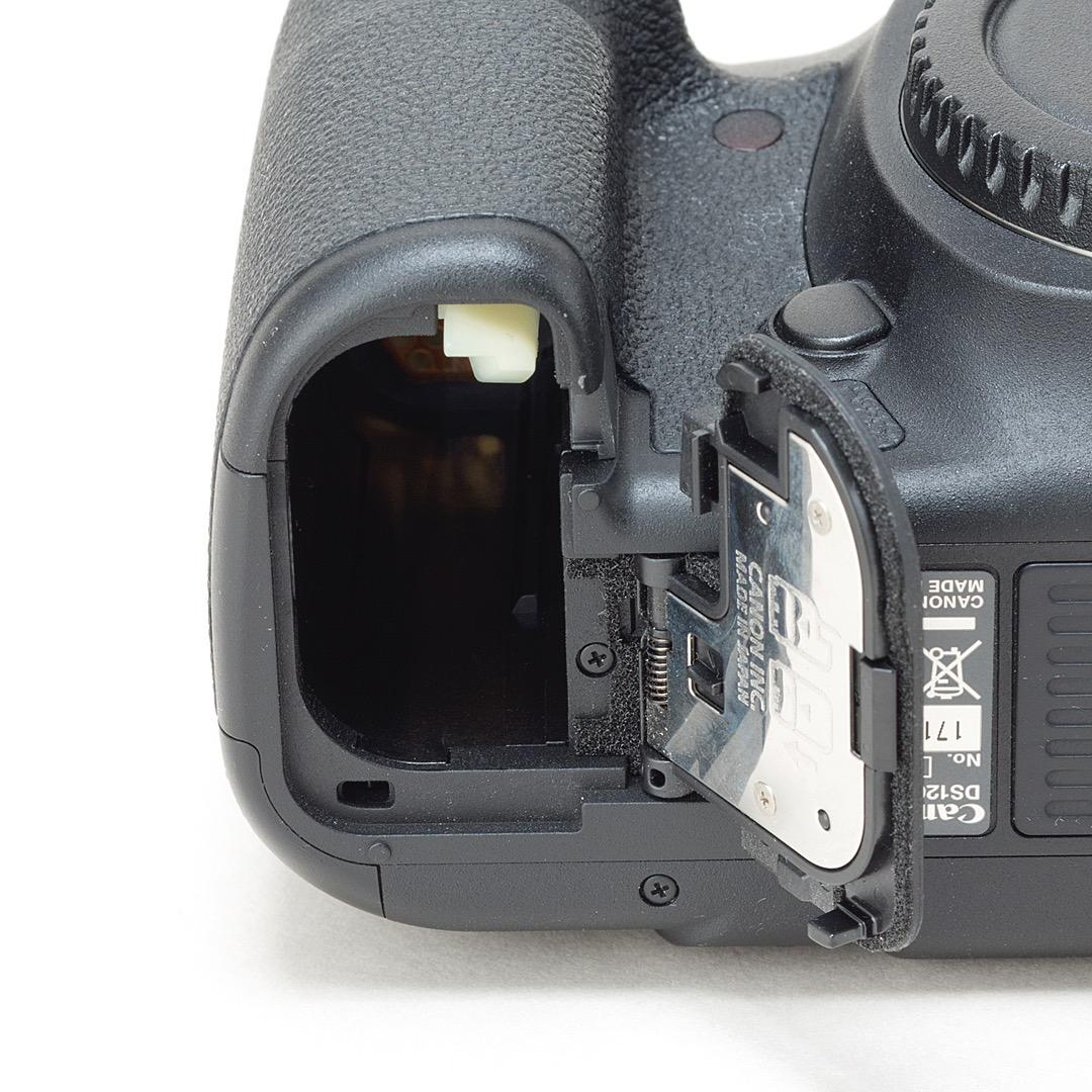 Canon EOS 5D Mark III ボディ、付属品一式