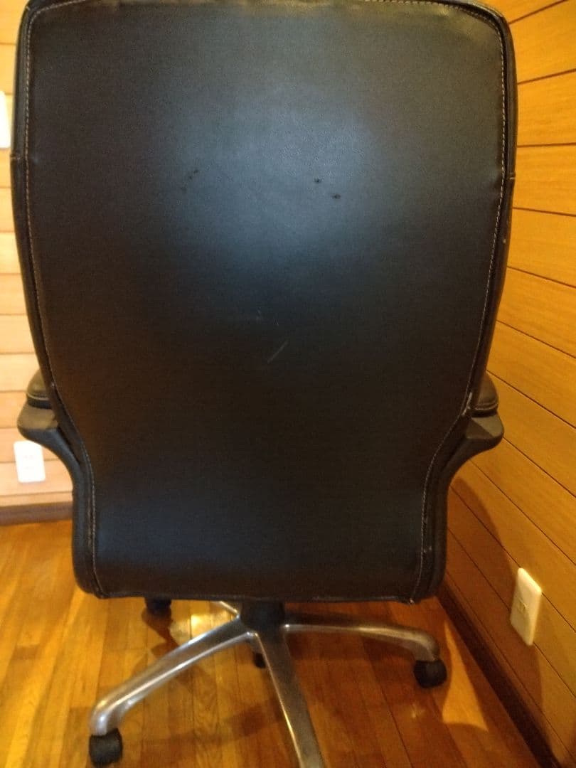 直引取割引可【美品】イトーキ製 牛革デスクチェア 発送元埼玉県