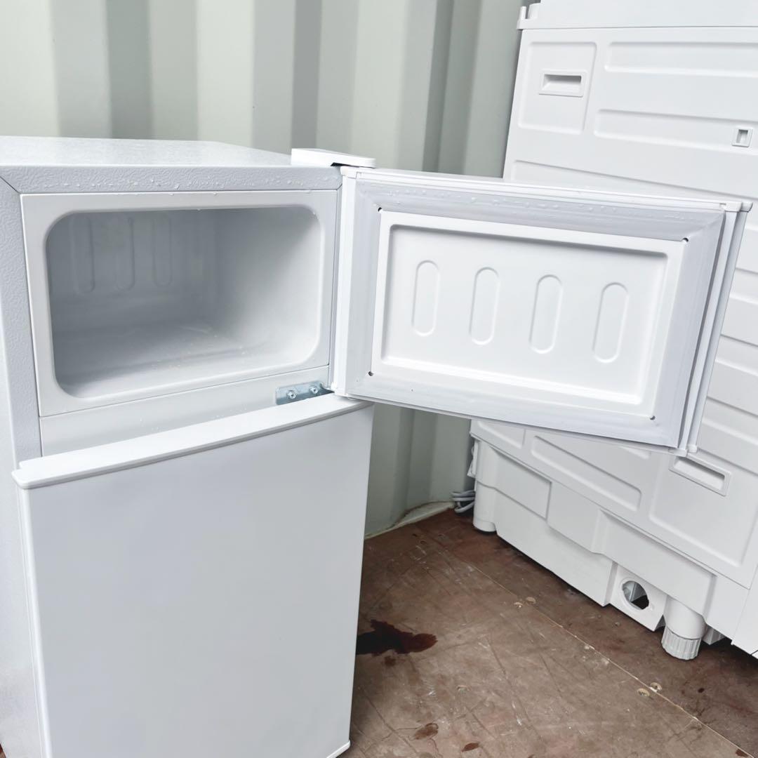 取付無料！最新！ONE STEP コンパクトサイズおしゃれホワイト冷蔵庫！洗濯機