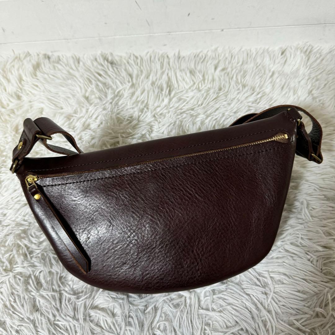 未使用級✨LONA ロナ　MILI ミリ　ボディーバッグ　ブラウニー　レザー